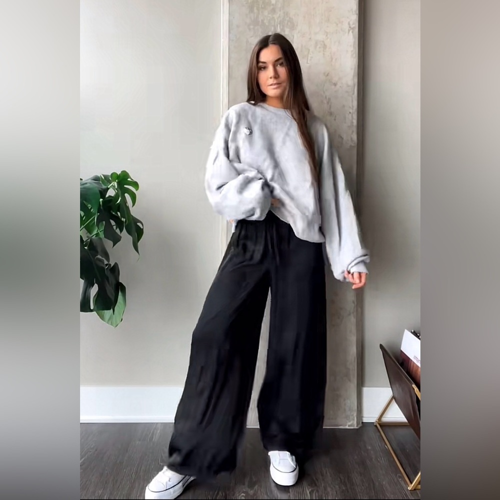 Athleta Satin wide leg Black Maxi pants trouser stretch waist w pockets